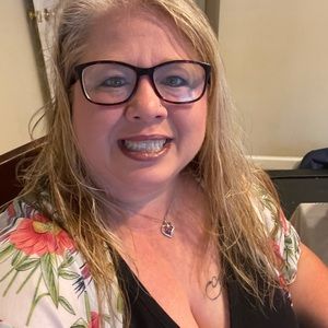 Meet your Posher, Wendy